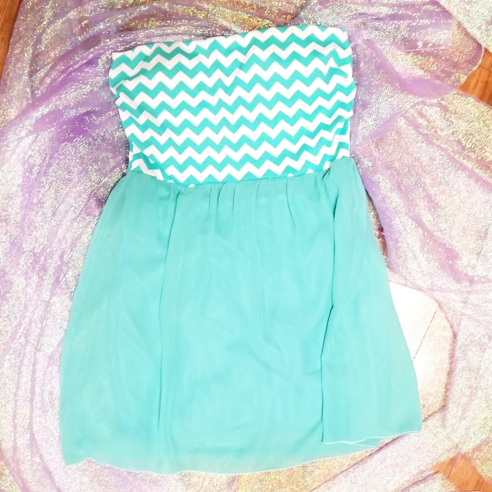 Strapless dress